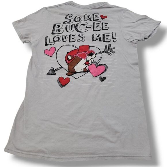 Buc-ee's Shirt Size Small "Some Buc-ee Loves Me!" Hearts Love Graphic Print Tee - Picture 5 of 7